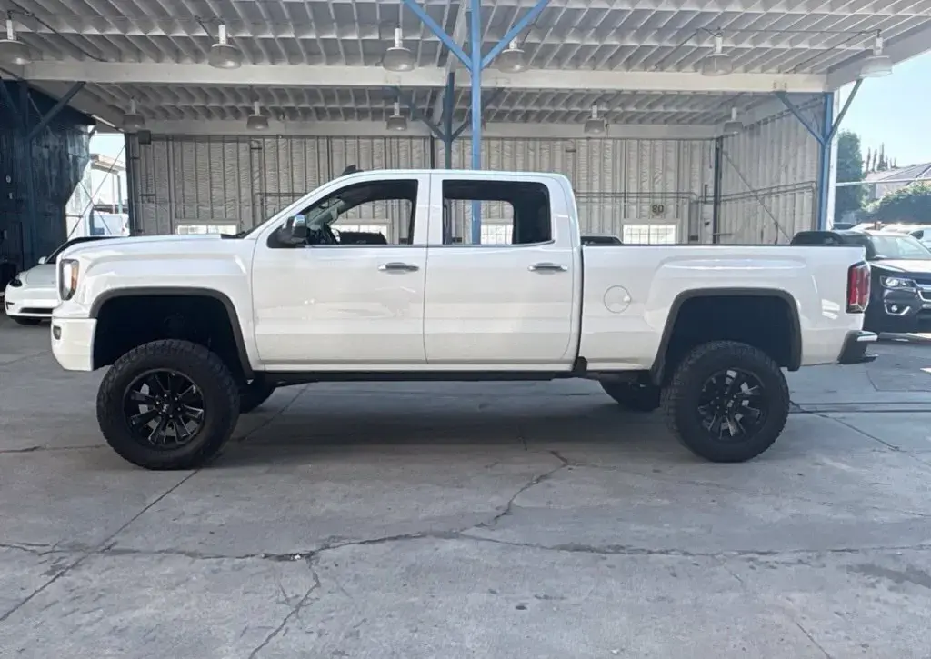 GMC Sierra 1500 2016 4x4 SLE 4dr Crew Cab 5.8 ft. SB