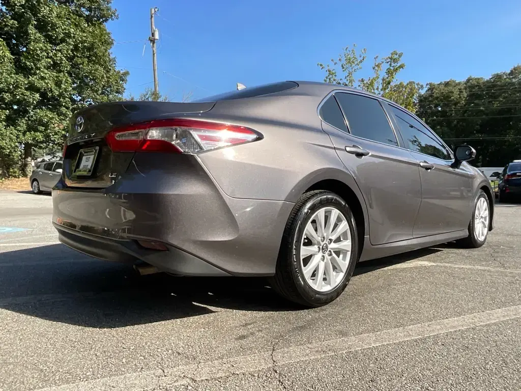 Toyota Camry 2020 LE 4dr Sedán