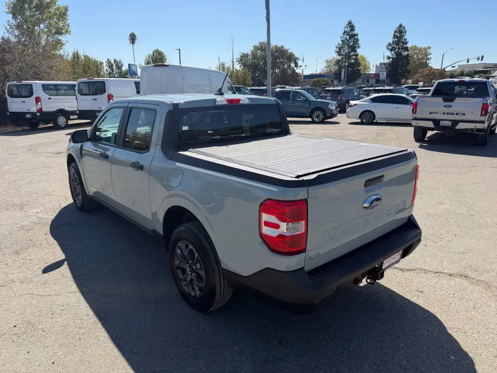 Ford Maverick 2024 XLT 4dr SuperCrew con 4.5 ft. de ancho de carga