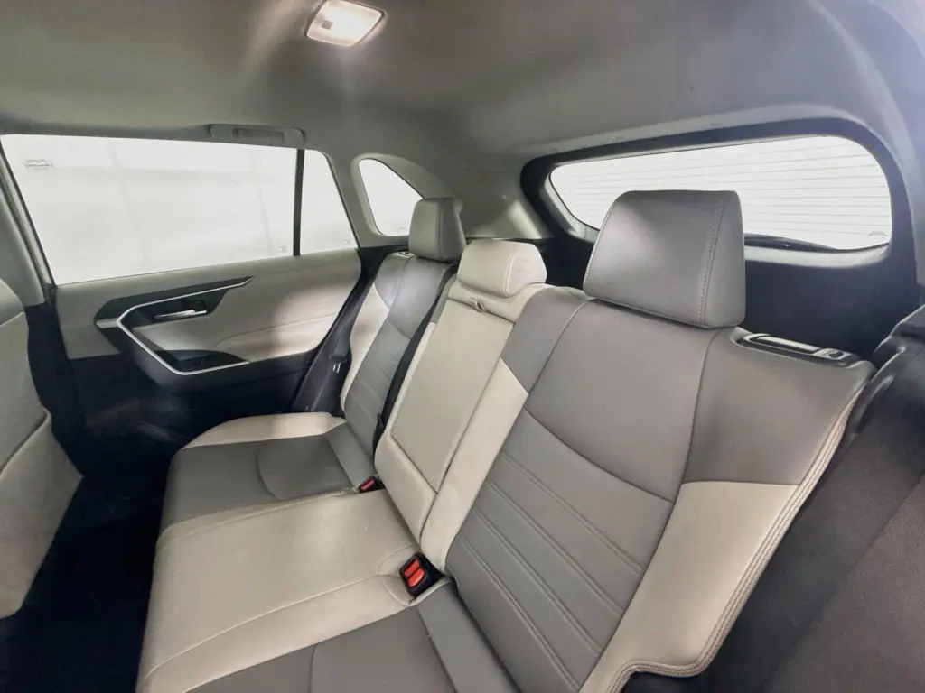 Toyota RAV4 Hybrid 2022 tracción en todas las ruedas XLE Premium 4p SUV