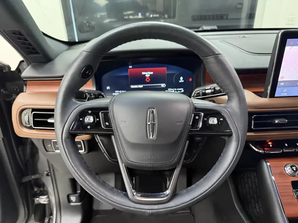 Lincoln Aviator 2023 AWD Reserve 4dr SUV