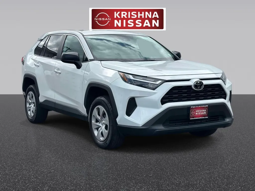 Toyota RAV4 2024 AWD LE 4dr SUV