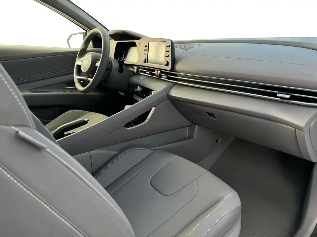 Hyundai ELANTRA 2025 SEL Sport 4dr Sedan