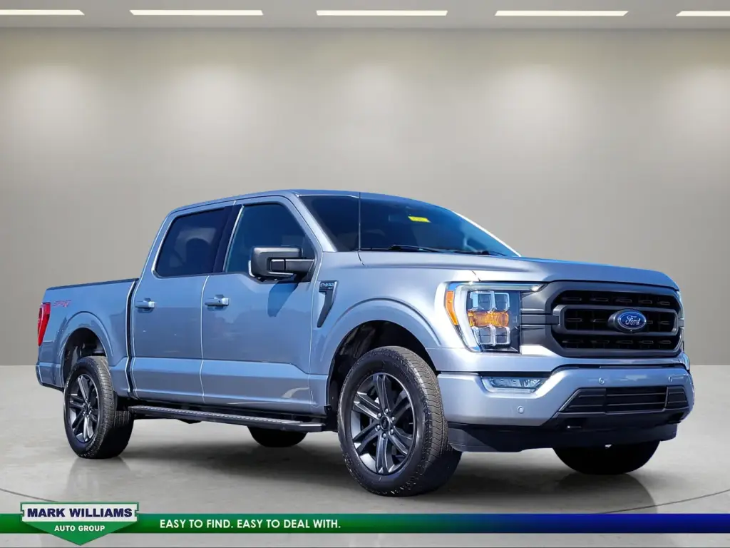 Ford F-150 2023 4x4 XLT 4p SuperCrew 5.5 ft. CB
