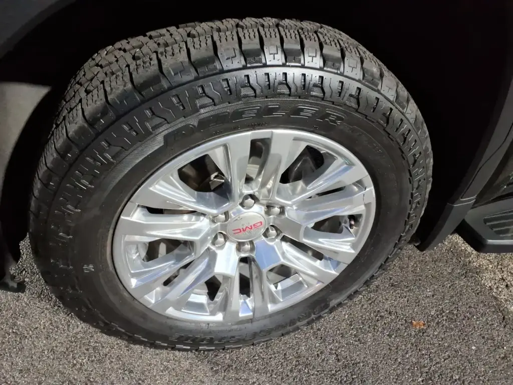 GMC Sierra 1500 2021 4x4 Denali 4puertas Crew Cab 5,8 pies SB