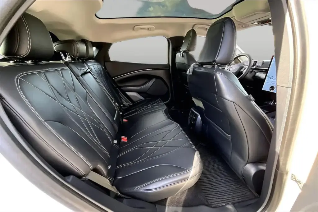 Ford Mustang Mach-E 2023 AWD California Route 1 4dr SUV