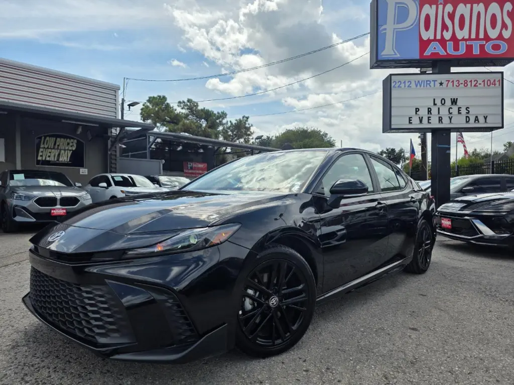 2025 Toyota Camry Hybrid SE