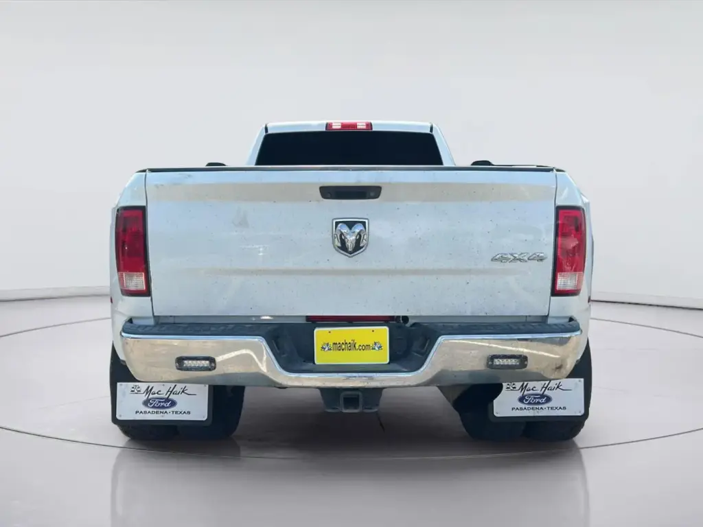 Ram 3500 2017 4x4 Tradesman 2dr Regular Cab 8 ft. LB DRW Pickup