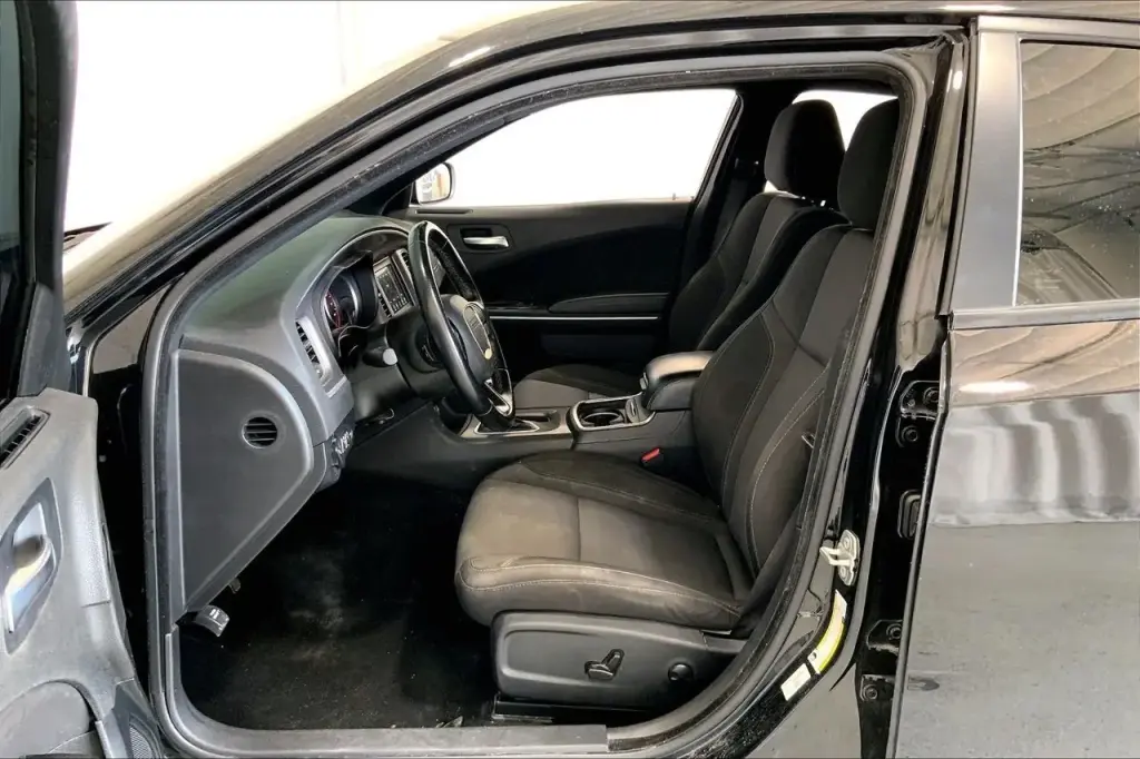 Dodge Charger 2022 SXT Sedán 4 puertas