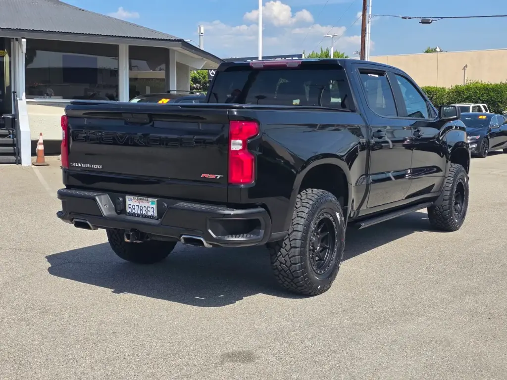 Chevrolet Silverado 1500 2021 4x4 RST 4dr Crew Cab 5.8 ft. SB