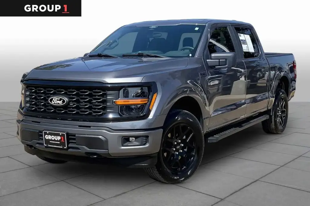 Ford F-150 2025 4x4 STX 4dr SuperCrew 5.5 ft. SB