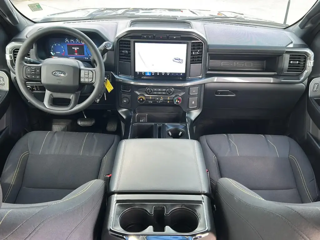 Ford F-150 2024 4x2 STX 4dr SuperCrew 5.5 ft. SB