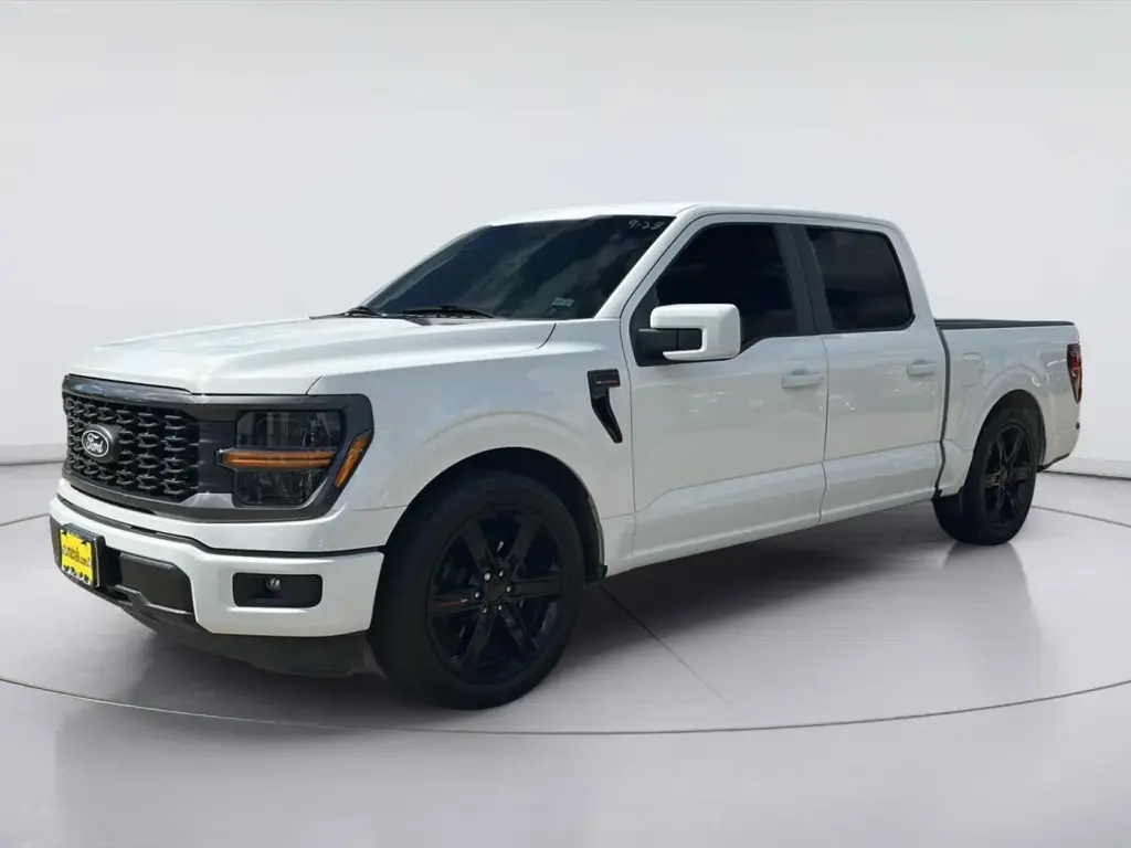 Ford F-150 2024 4x2 STX 4p SuperCrew 5.5 ft. SB