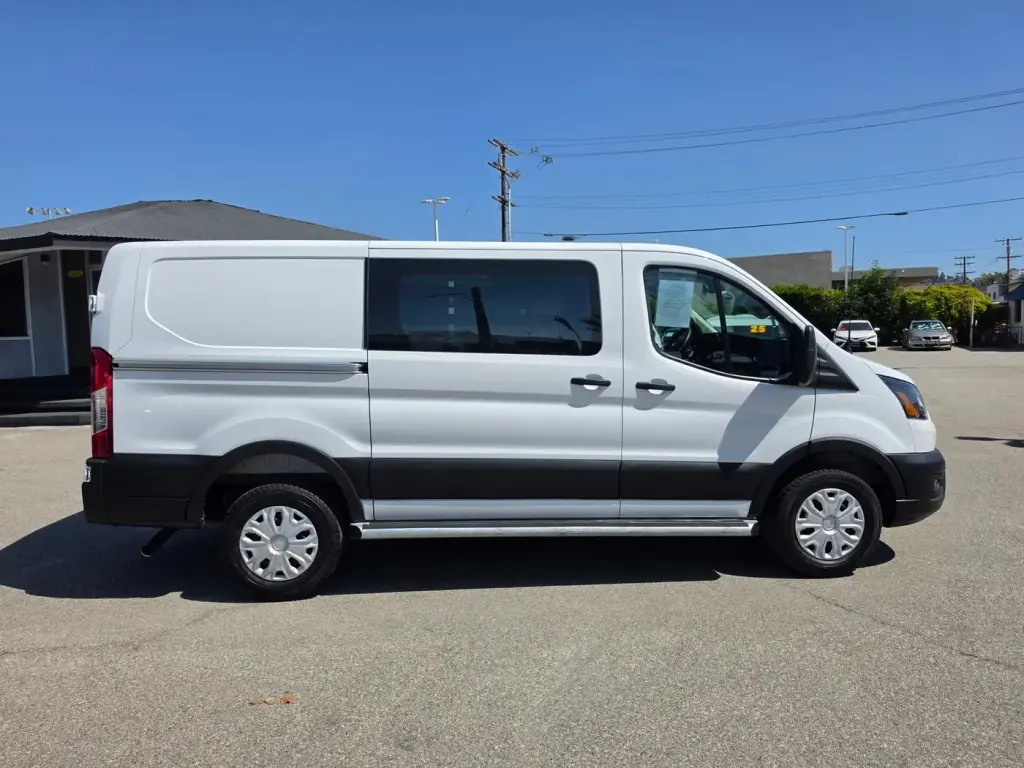Ford Transit 2025 250 3dr SWB Tech Cargo Van