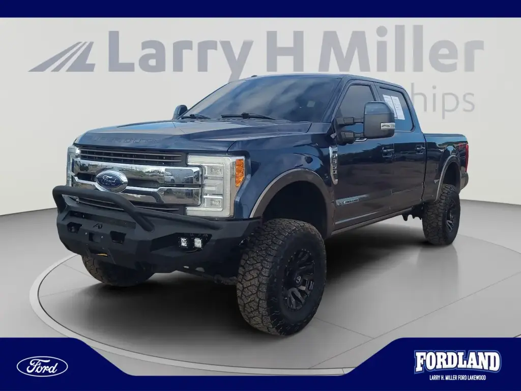 Ford F-350 Super Duty 2018 4x4 King Ranch 4dr Crew Cab 6.8 ft. SB SRW Pickup