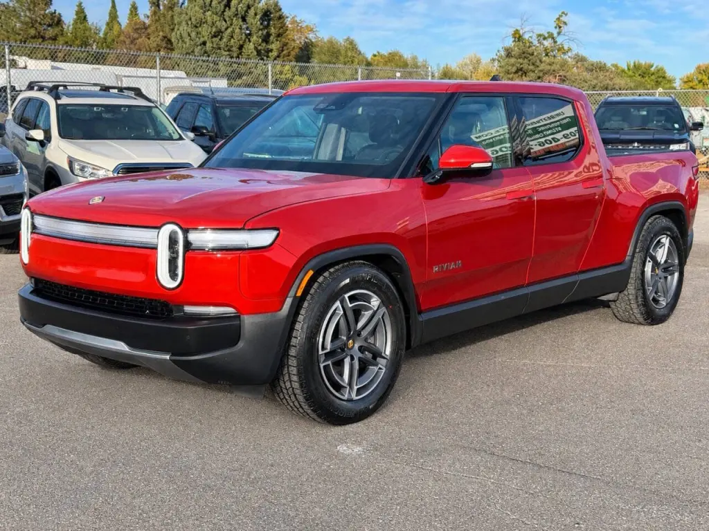 2025 Rivian R1T