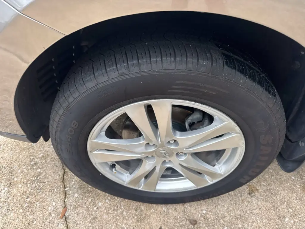 Hyundai Santa Fe 2012 SE, SUV de 4 puertas, transmisión automática de 6 velocidades