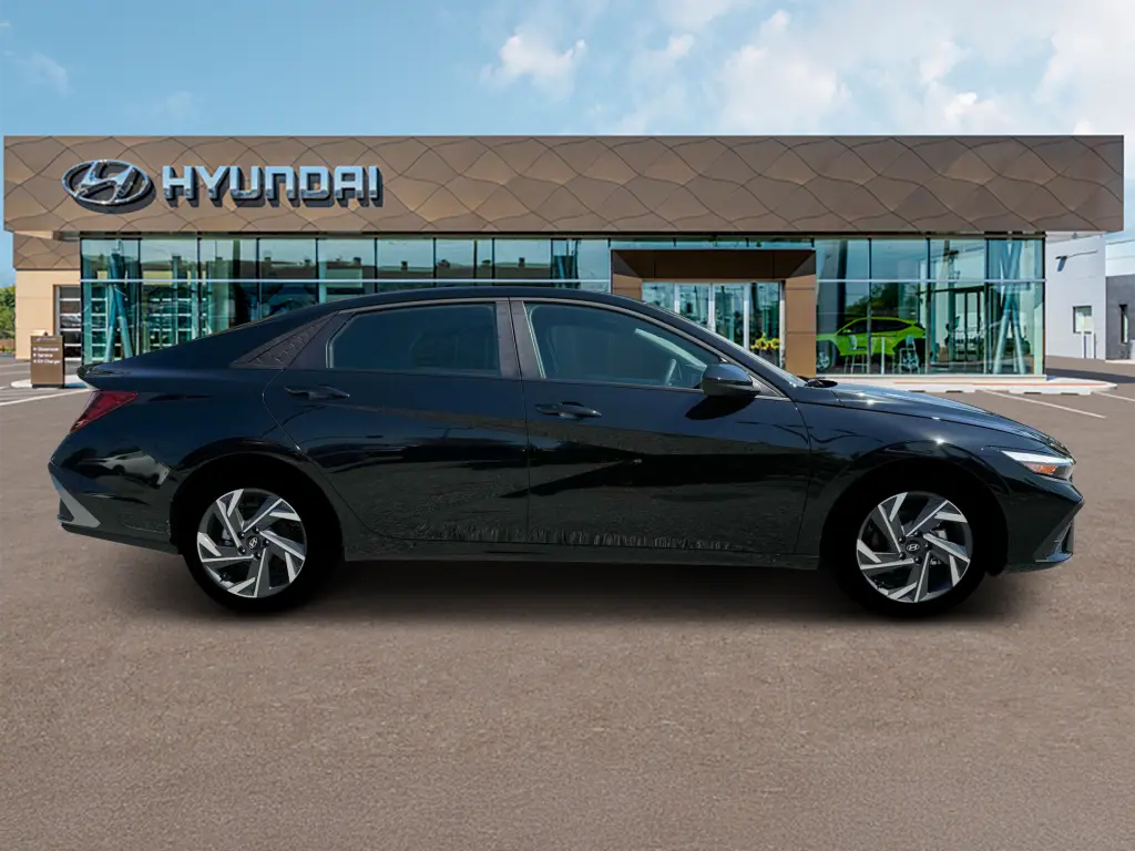 Hyundai ELANTRA 2025 SEL Sport 4dr Sedán