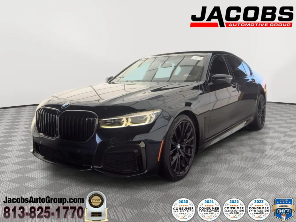 Serie 7 BMW 2022 740i 4p Sedán