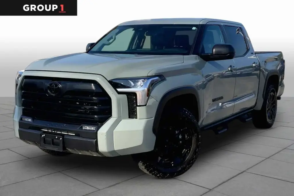 Toyota Tundra 2024 4x4 SR5 4p Puerta CrewMax Cabina Pickup SB