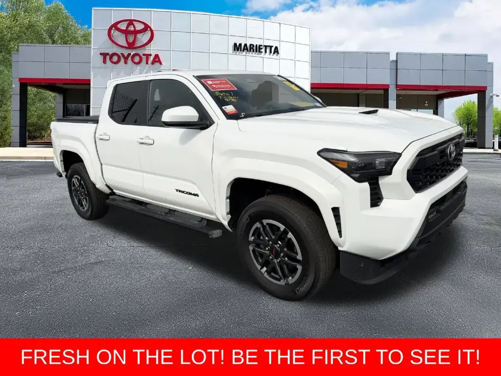 Toyota Tacoma 2025 4x4 SR5 4dr Cabina Doble 5.0 ft SB