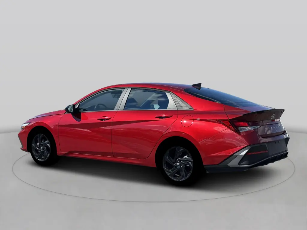 Hyundai ELANTRA 2026 SEL Sport Sedán de 4 puertas