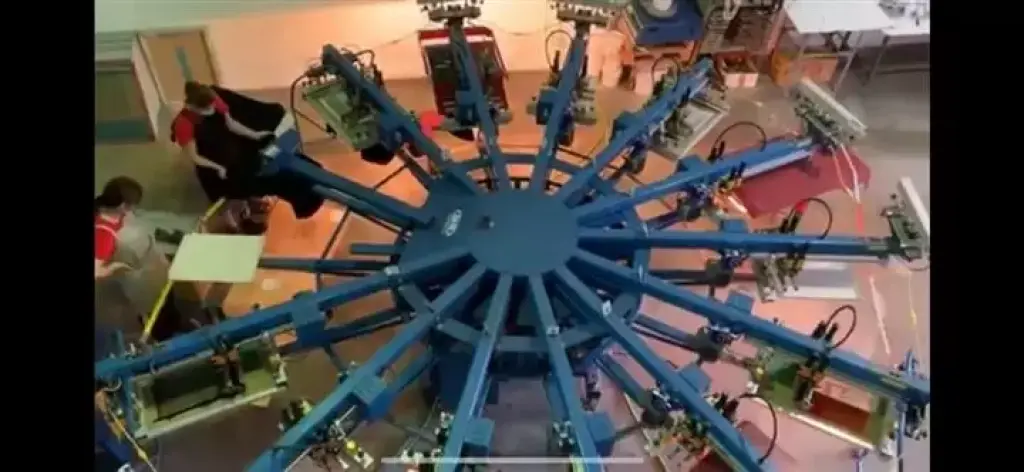 OPERADORES DE MÁQUINA