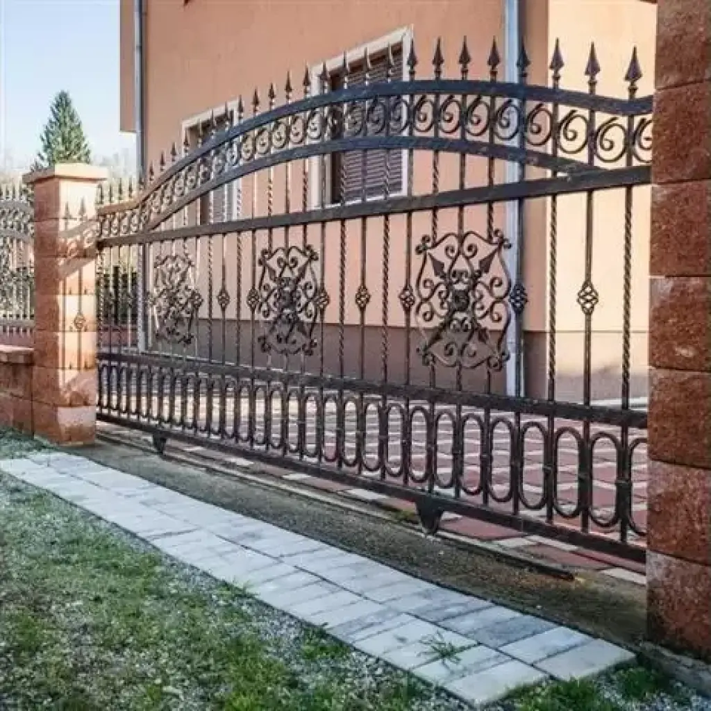 PANCHO'S IRON WORKS
