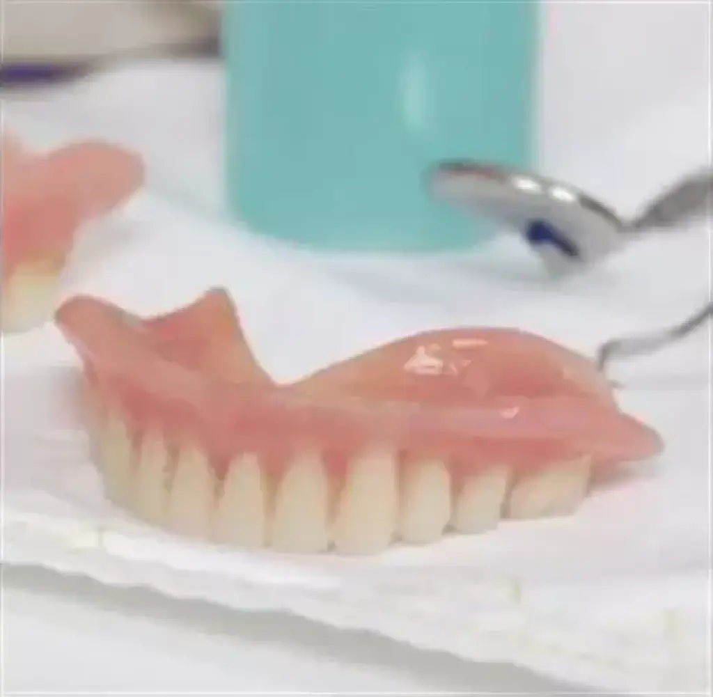 ¡PRÓTESIS DENTALES!