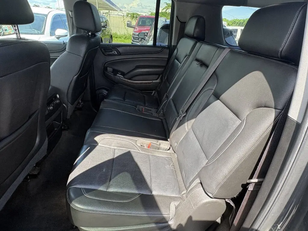 Chevrolet Suburban 2015