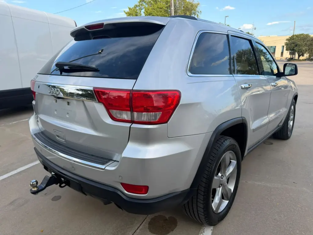 2011 Jeep GRAND CHEROKEE