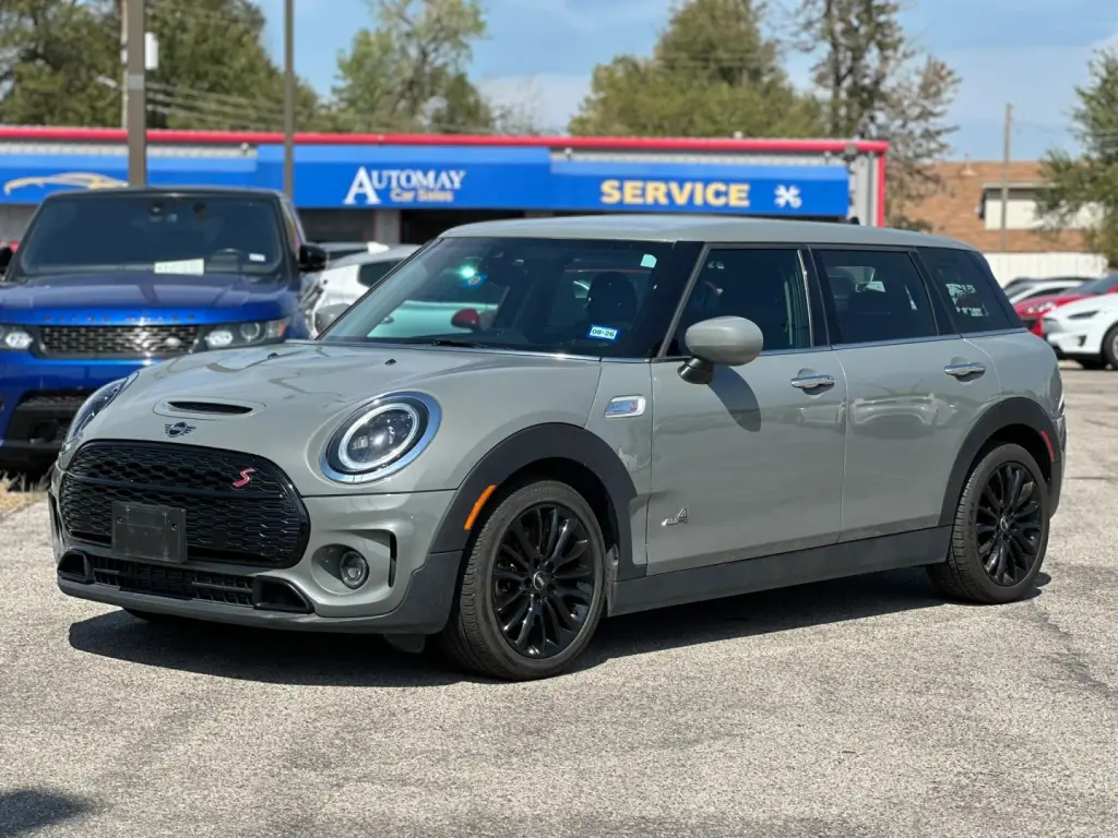 2022 MINI CLUBMAN