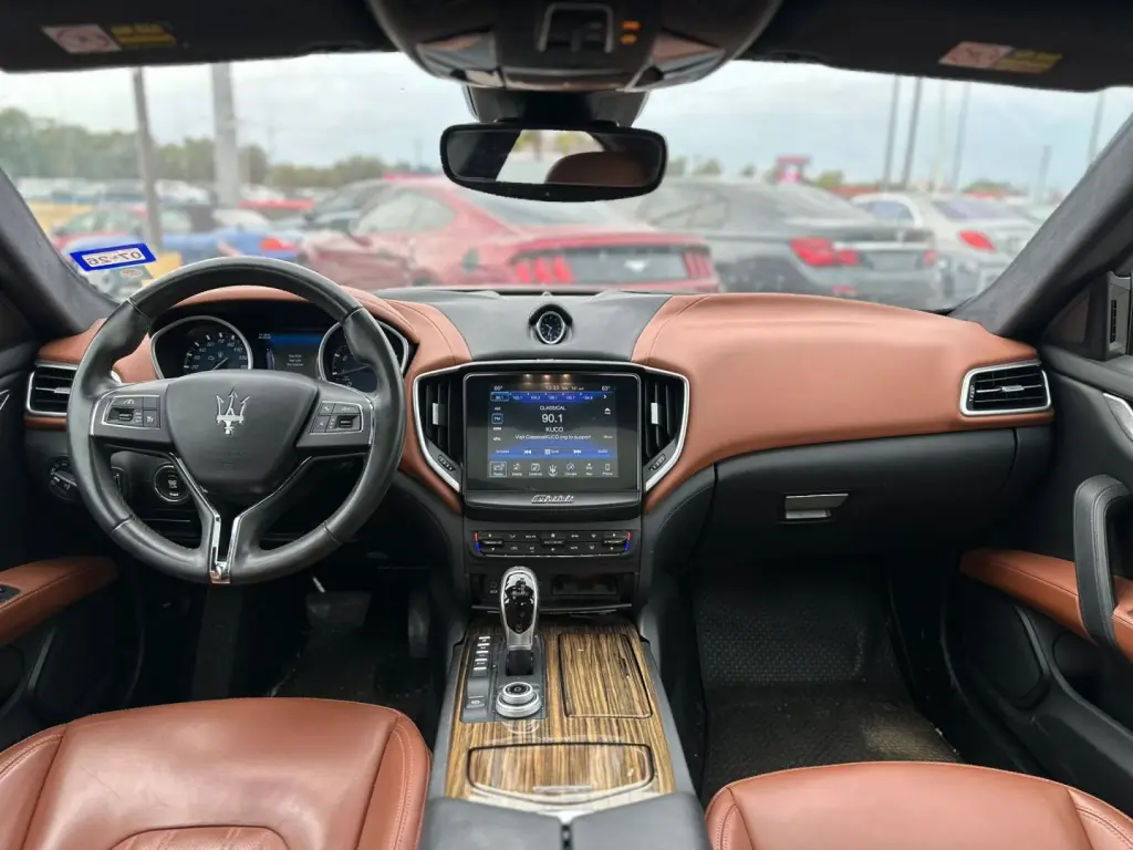 2017 MASERATI GHIBLI