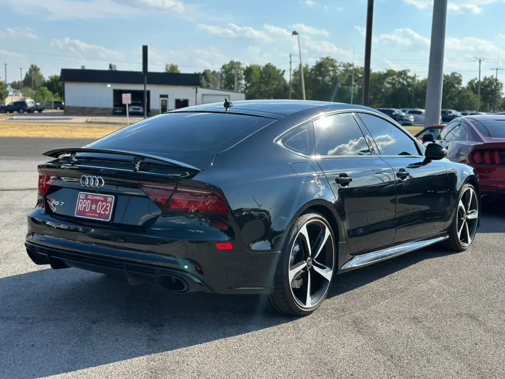 2016 AUDI RS 7