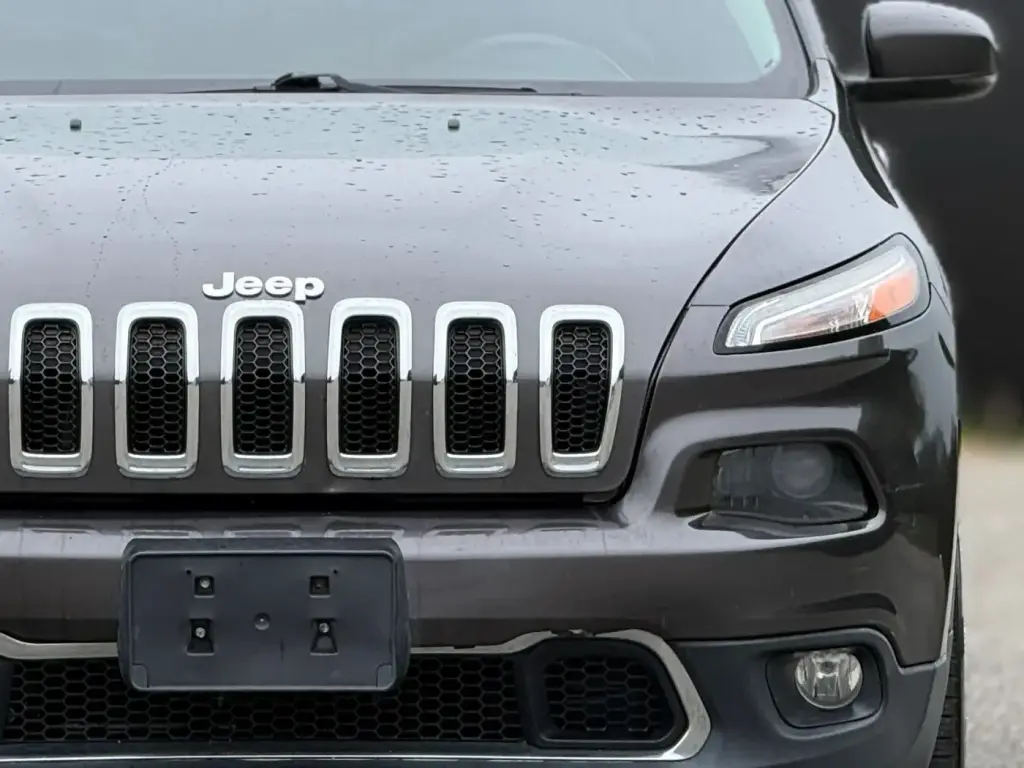 Jeep Cherokee 2016 4x4 High Altitude 4dr SUV