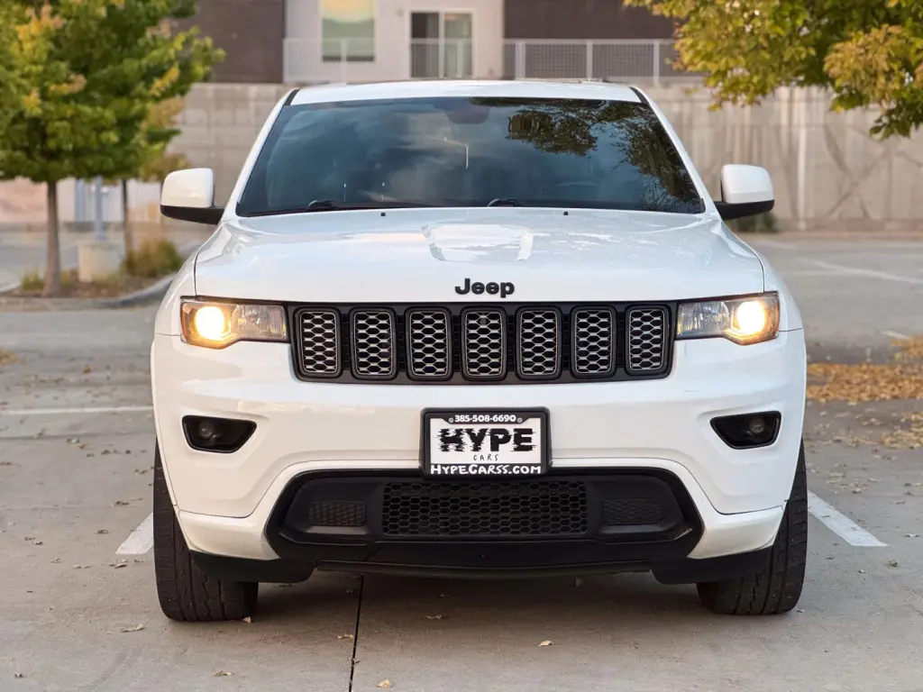 2019 Jeep GRAND CHEROKEE