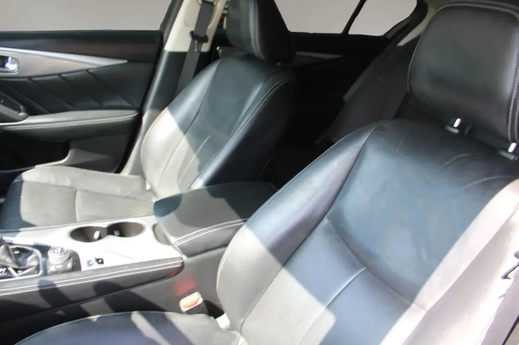 2015 Infiniti Q50
