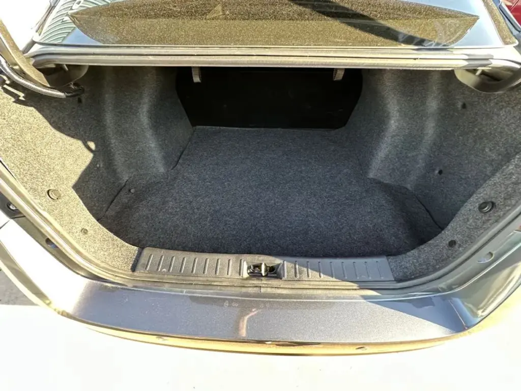 2025 NISSAN VERSA