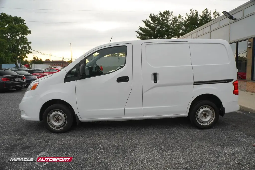 2021 NISSAN NV200