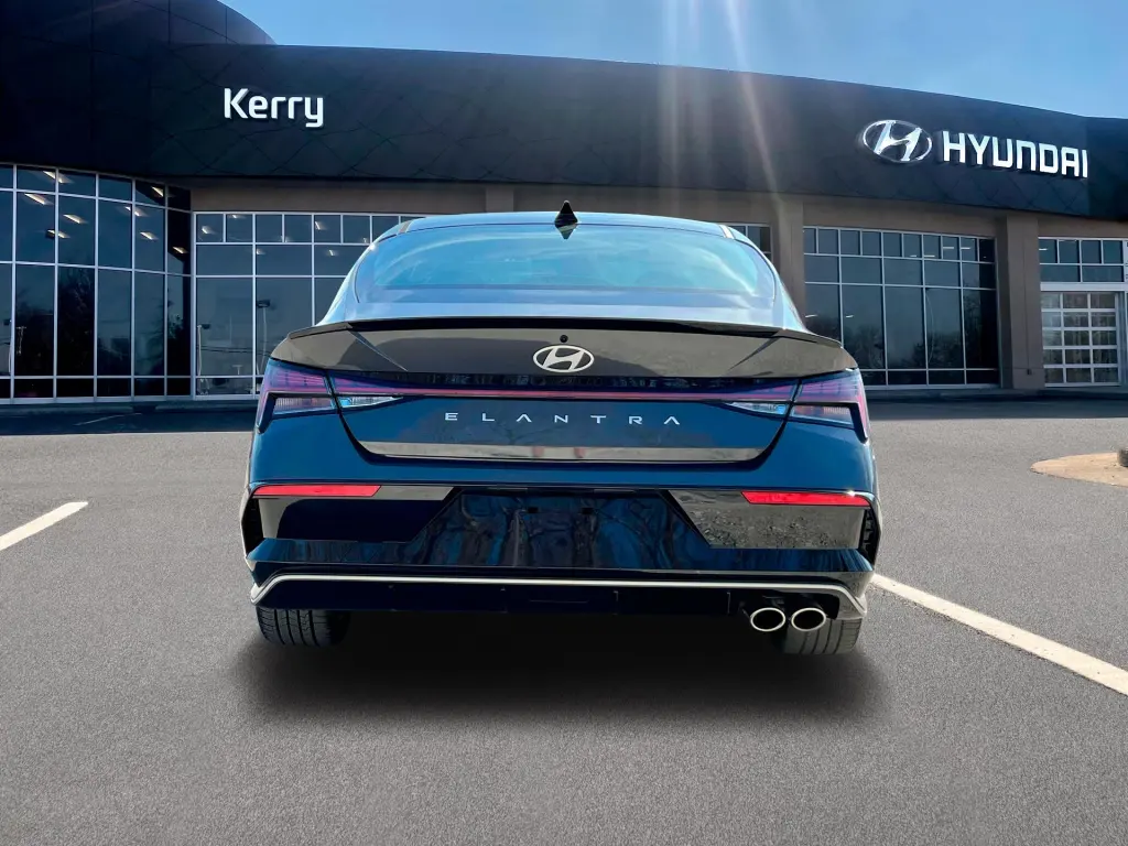 Hyundai ELANTRA 2024 N Line Sedán 4 puertas