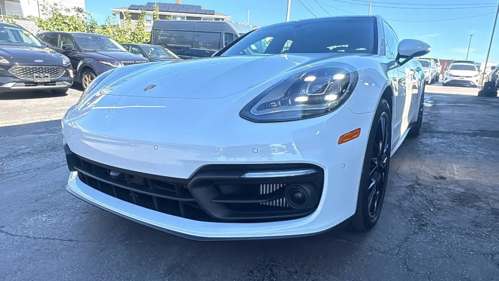 2023 PORSCHE PANAMERA