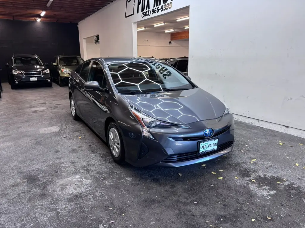 2018 TOYOTA PRIUS