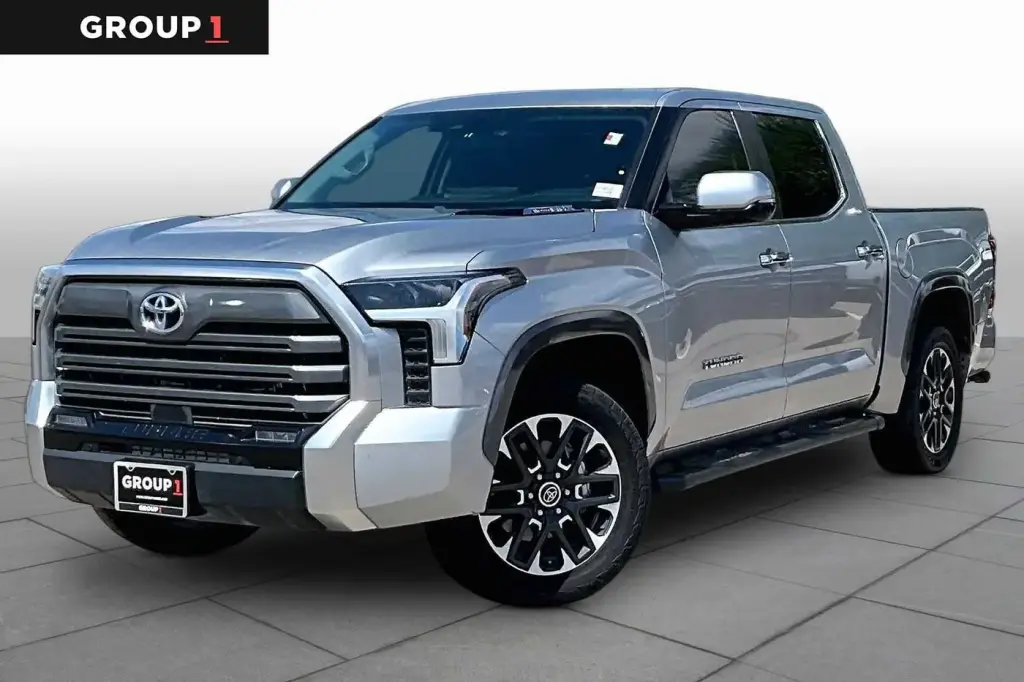 Toyota Tundra 2024 4x4 Limited HV 4puerta CrewMax Cabina SB Pickup