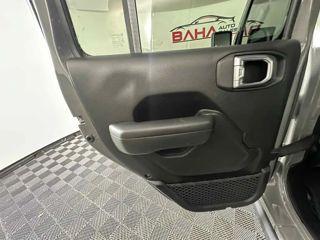 Jeep Wrangler 2023