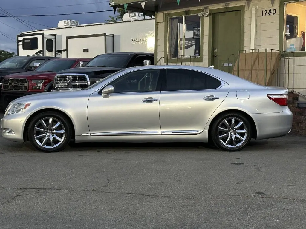 2008 Lexus LS 460