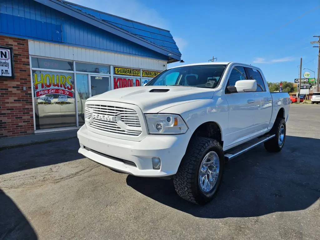 2018 RAM 1500 CREW CAB