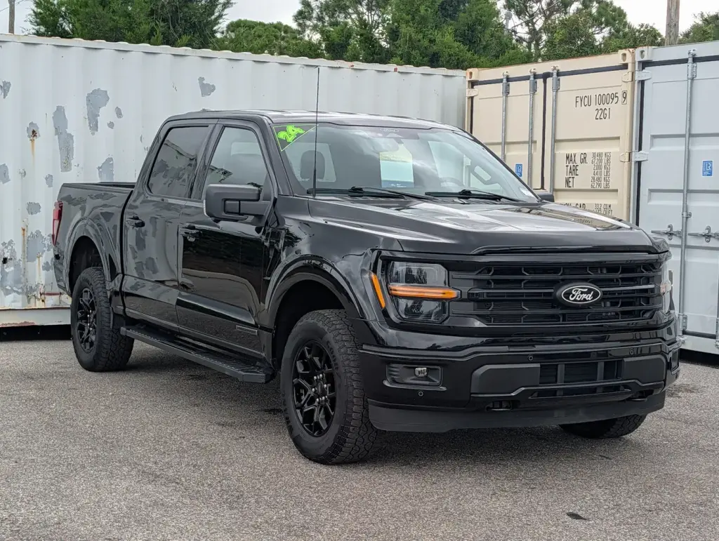 Ford F-150 2024 4x4 XLT 4dr SuperCrew 5.5 ft. SB