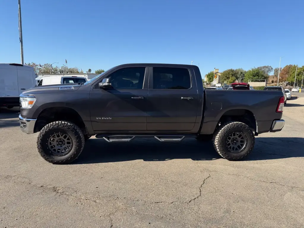 Ram 1500 2019 4x4 Big Horn 4dr Crew Cab 5.6 ft. SB Pickup