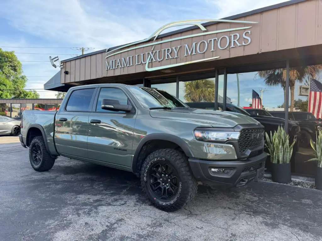 2026 Ram 1500 CREW CAB