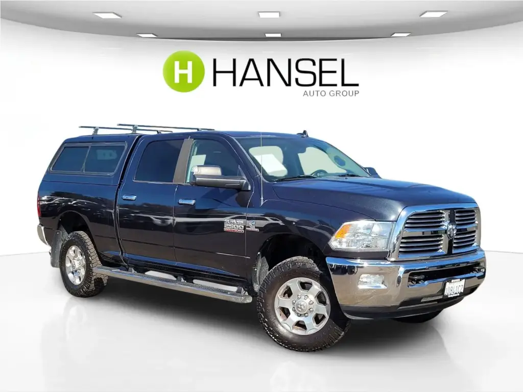 Ram 2500 2016 4x4 SLT de 4 puertas, cabina doble, batea corta de 6.3 pies